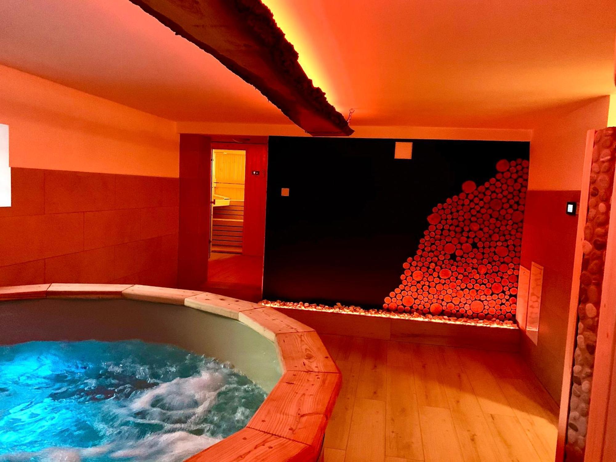 Domek Monte Black Z Jacuzzi I Sauna Finska Stronie Śląskie Kültér fotó